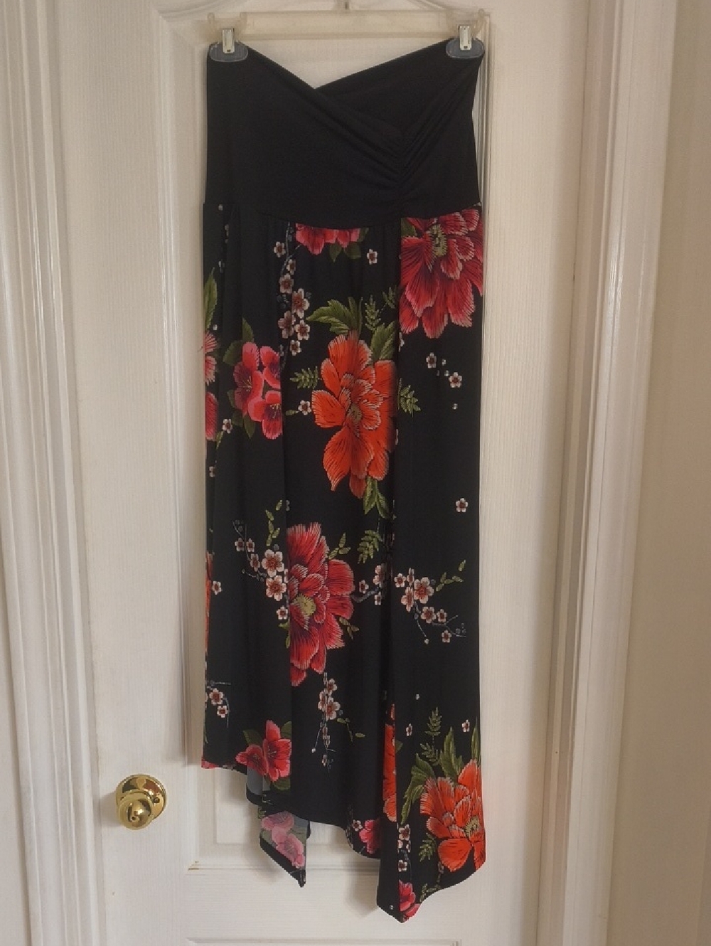 Apt. 9 Black High-Low Maxi Skirt with Red and Orange Floral Print